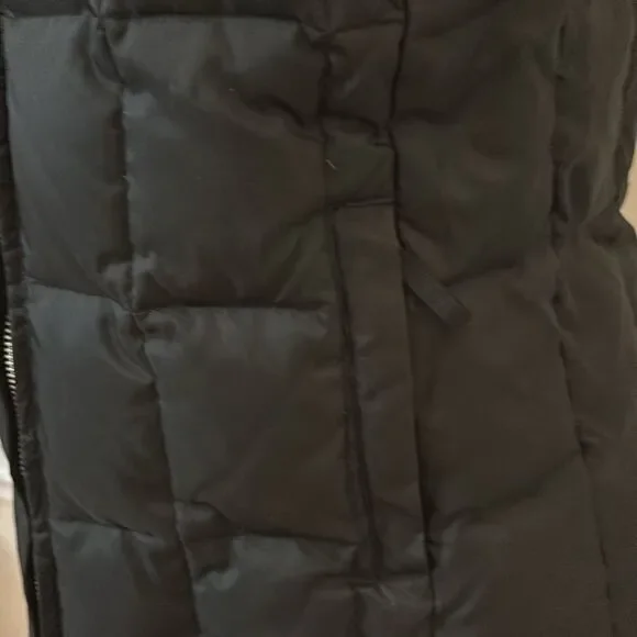 GAP Black Down Filled Puffer/Quilted Vest S - Picture 3 of 12